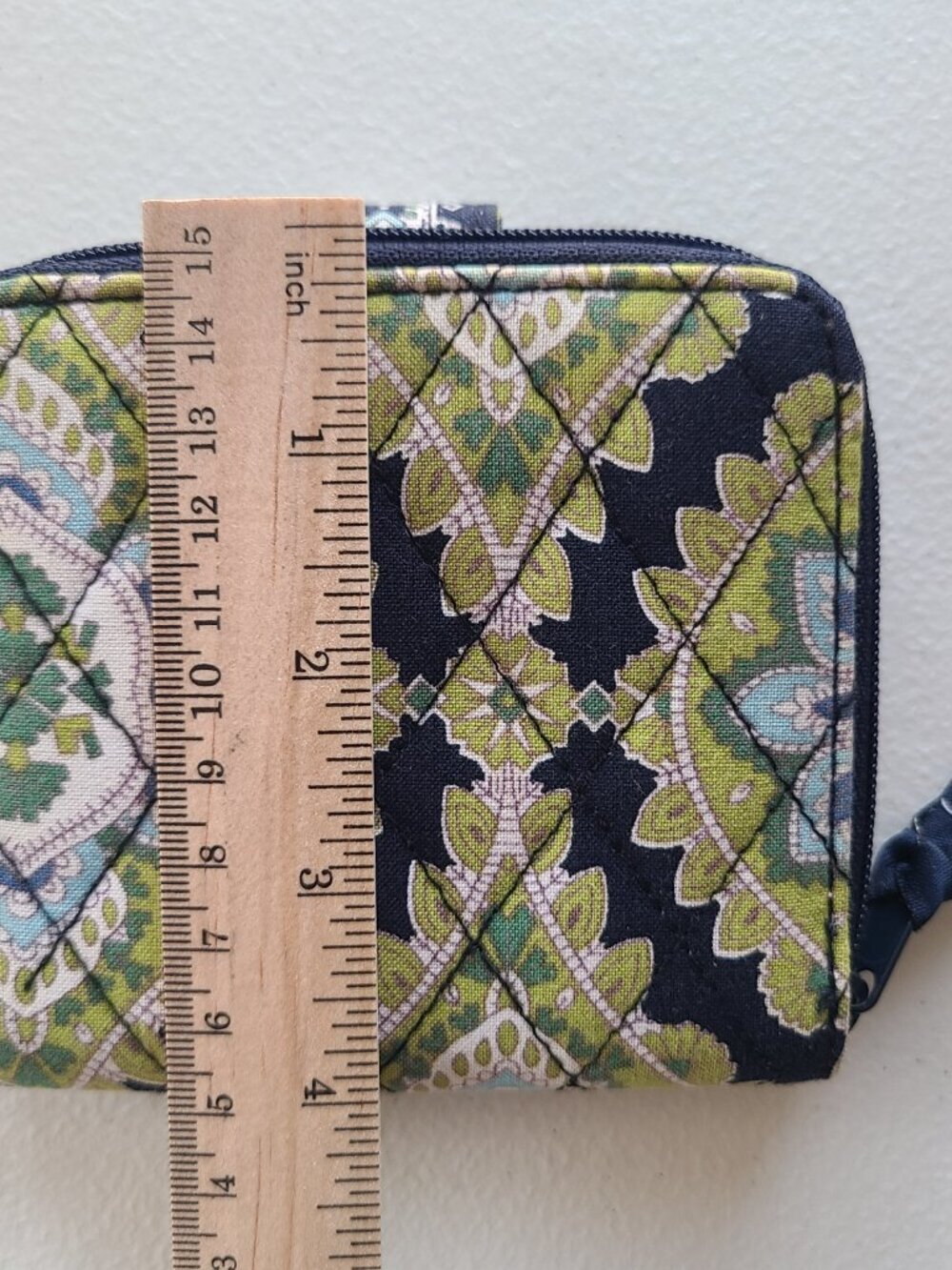 Vera Bradley Wallet Small Bifold Zipper Cambridge Small - Picture 4 of 6
